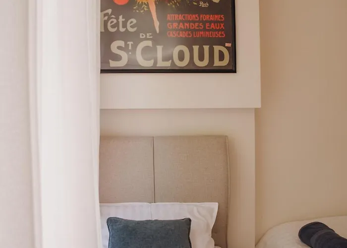 Elegant Escape-high Ceilings, Balcony & Piano By Flat Mаnager Lejlighed